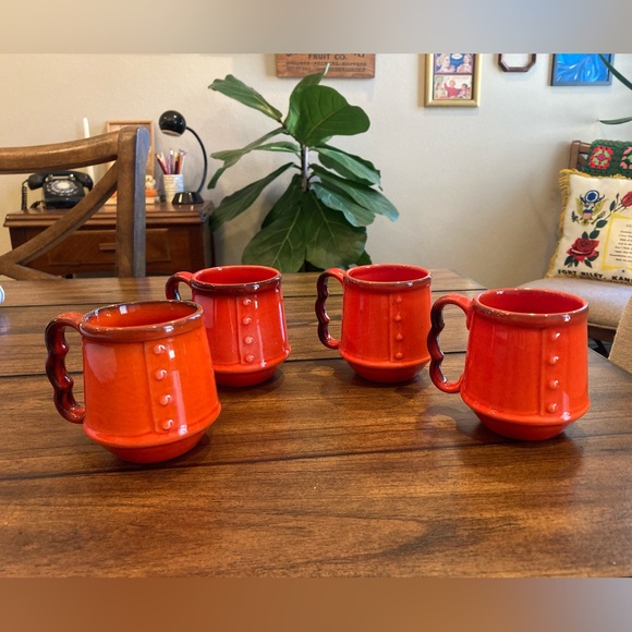 Vintage Metlox Red Rooster Red Poppytrail Vernon Mugs Set of 4 USA - Picture 1 of 7